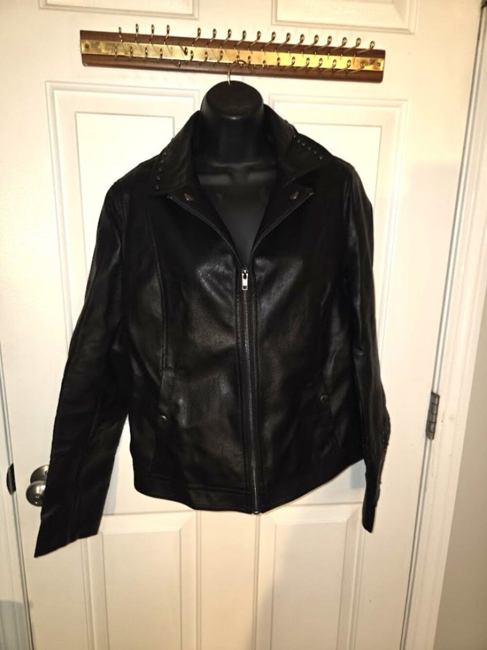 a.n.a Women's Black Biker Jacket M Zip Closure Zipper Accents Lined Medium